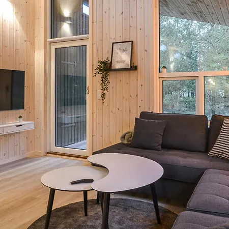 Feriehus Beautiful In With Sauna *
