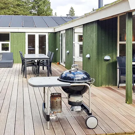 Feriehus Beautiful In With Sauna Oksbøl